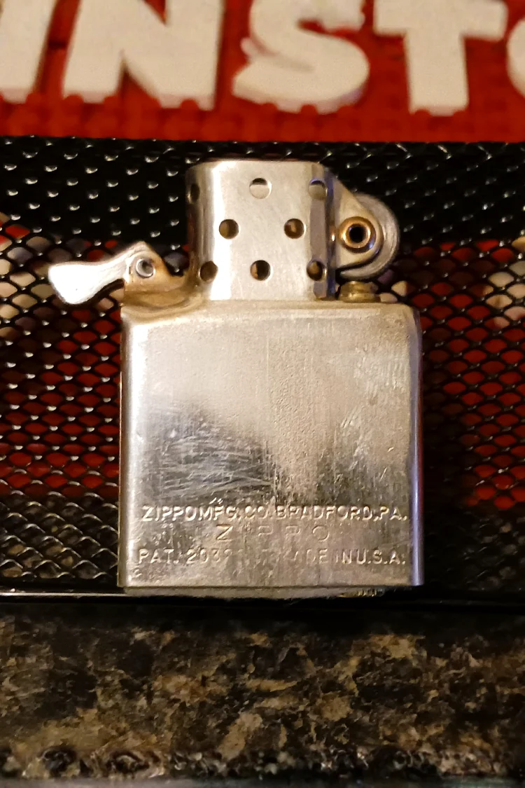 Zippo · 1947 — Insert front