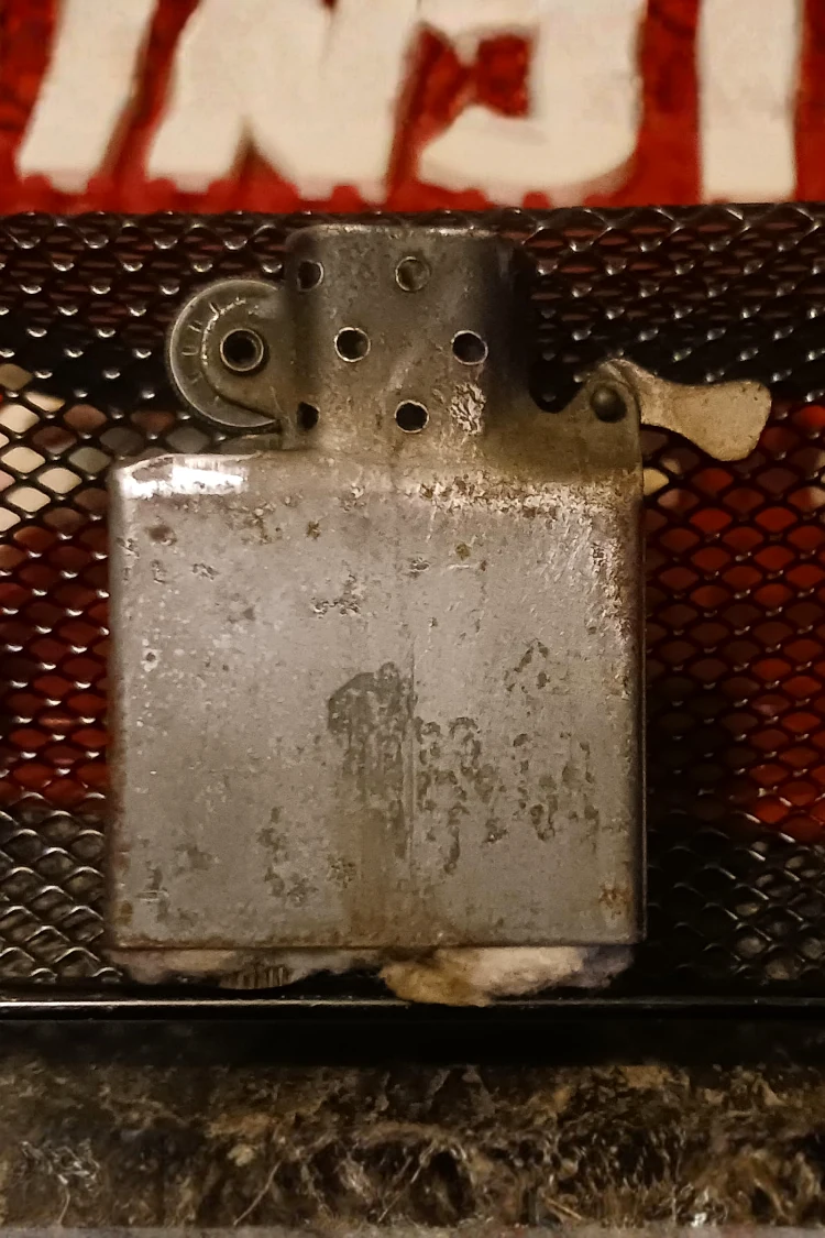 WWII Black Crackle · 1943–1945 · 3-barrel hinge · Insert — Insert back
