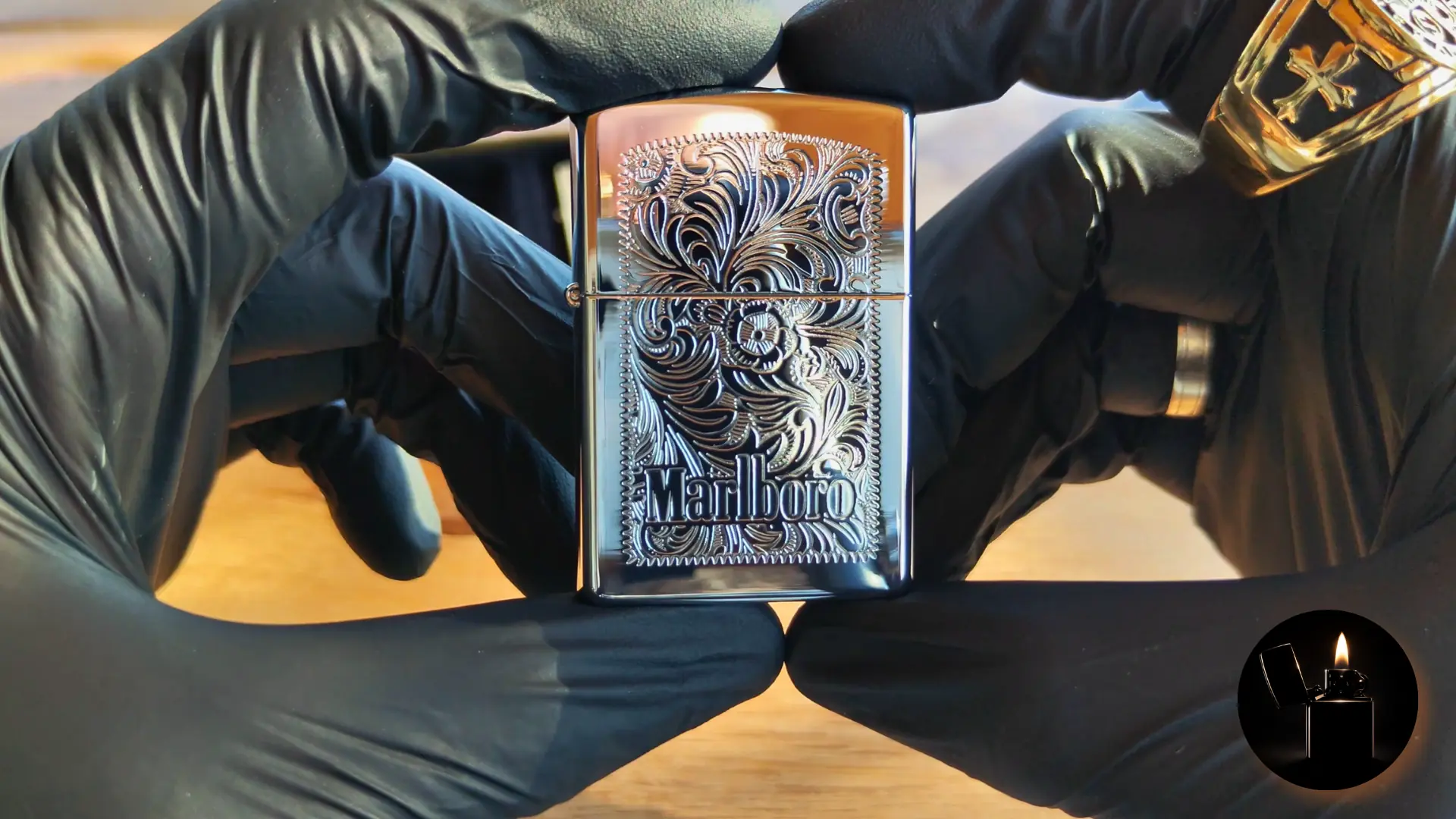 Zippo Marlboro Venetian 352MB front view